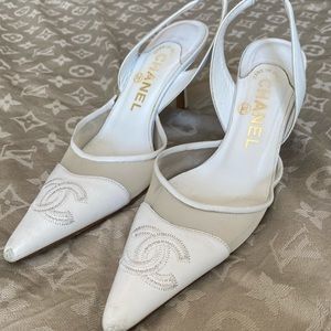 Chanel White Pointy toe Slingback L CC on Toe 35.C